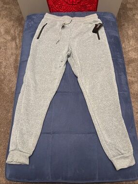 Men's Light Gray Fleece Joggers with Drawstring Waist
